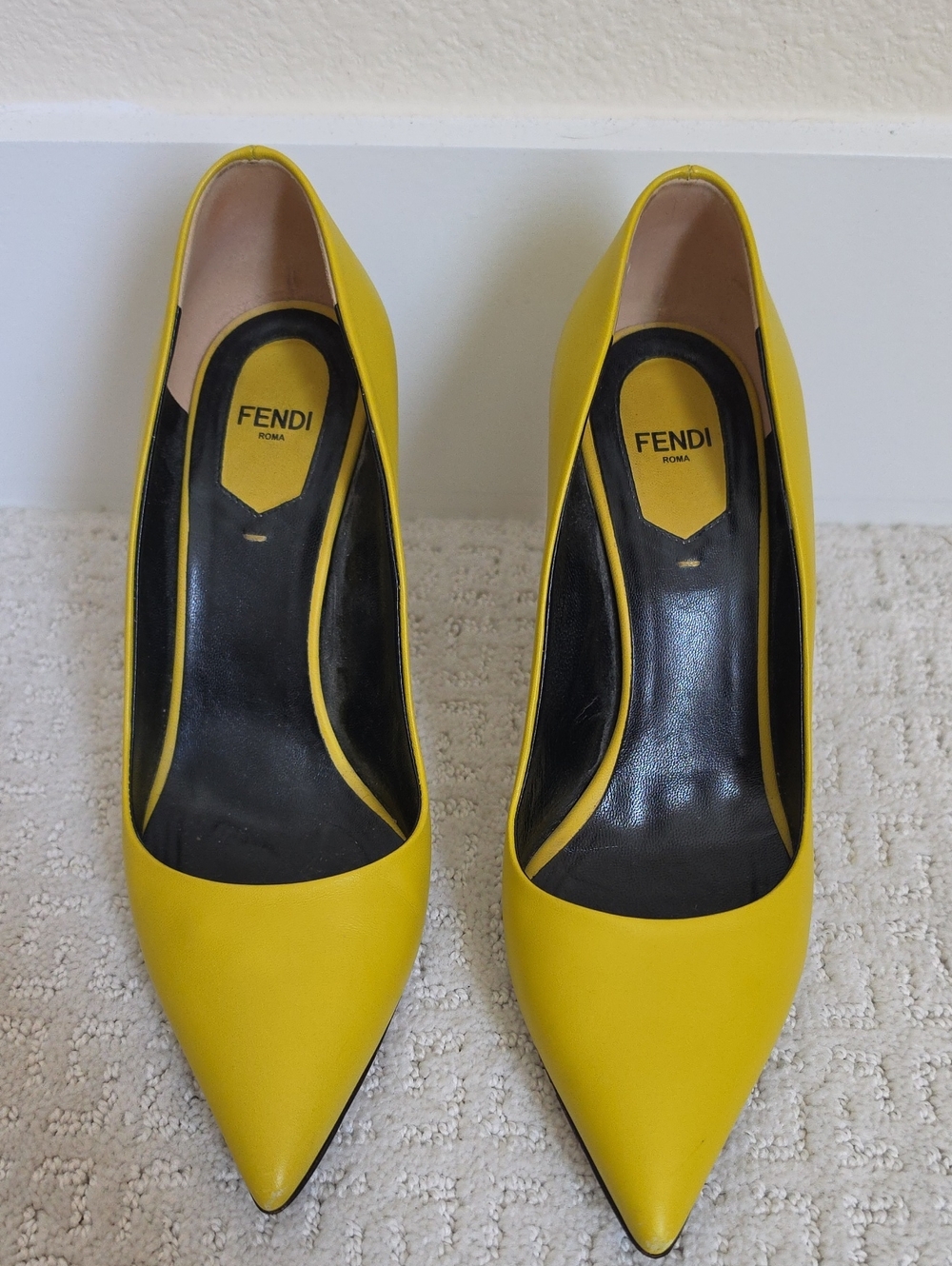 Fendi Yellow Pointed-Toe Leather Pumps